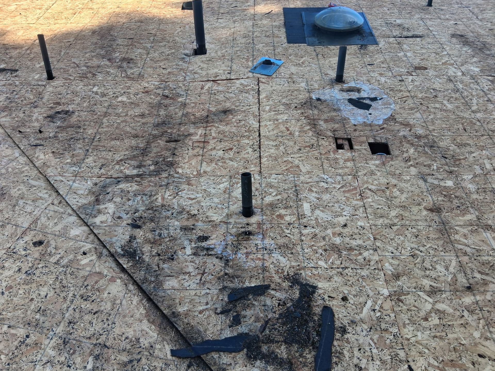 Full Roof Replacement With Rotten Decking and Structural Repairs